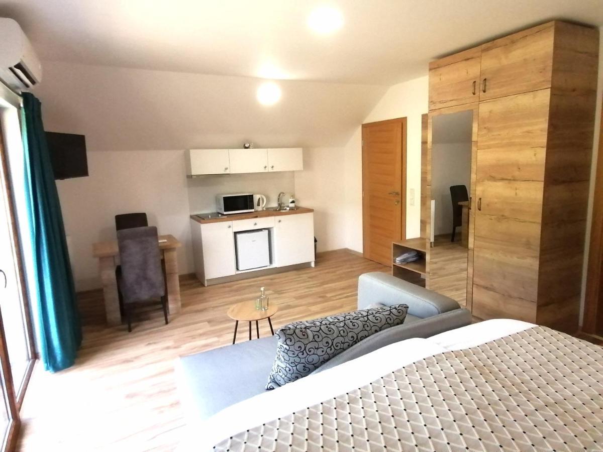 Farma & Apartmani II Opg Sasa Delic Grabusic Экстерьер фото